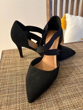 Black Pointed-Toe Strappy Heels for Women